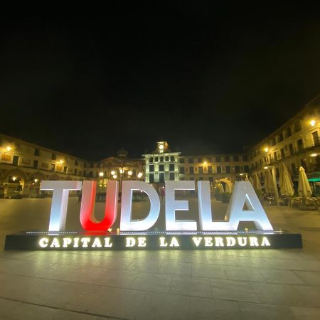 Voila Catedral Apartman Tudela Kültér fotó