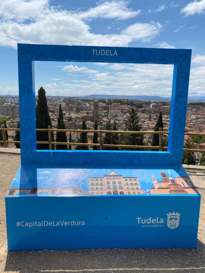 Voila Catedral Apartman Tudela Kültér fotó
